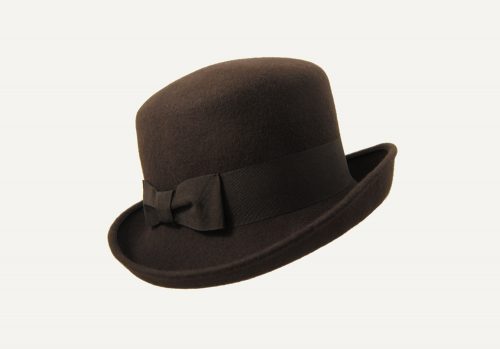sombrero ala levantada marrón