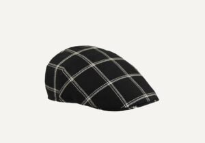 Gorra moderna en color negro a rayas